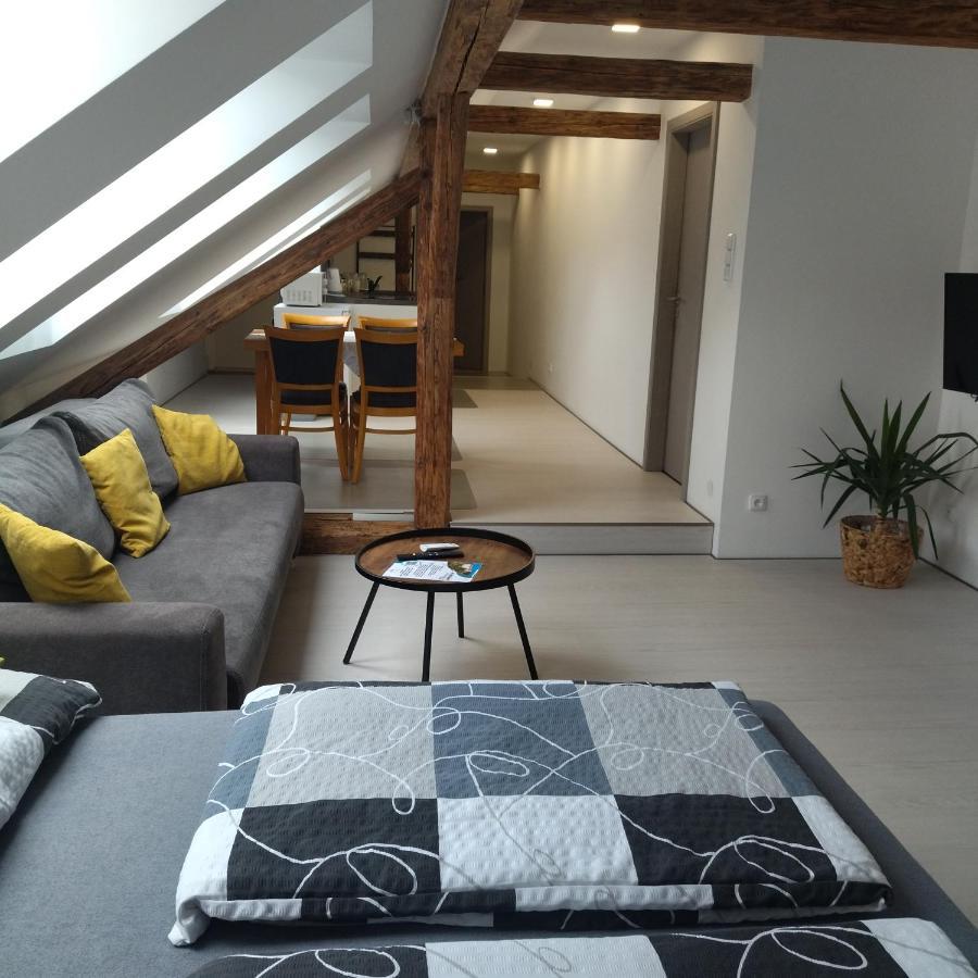 Apartmany S Vyhledem Na Zamek Vimperk Eksteriør billede